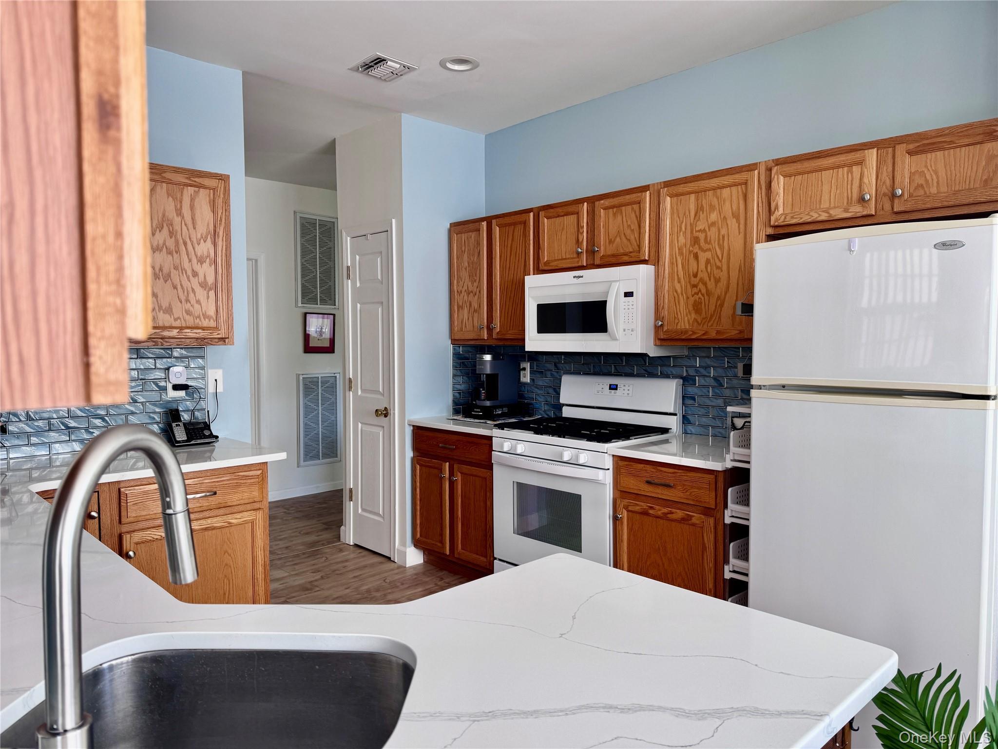 Single Family Saint Andrews  Suffolk County, NY 11901, MLS-976164-11