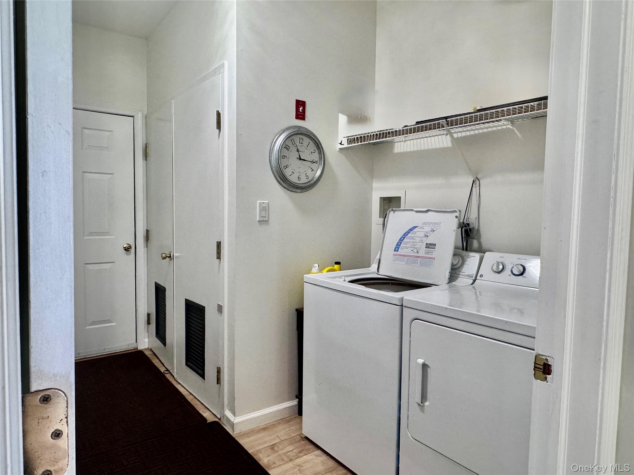 Single Family Saint Andrews  Suffolk County, NY 11901, MLS-976164-8