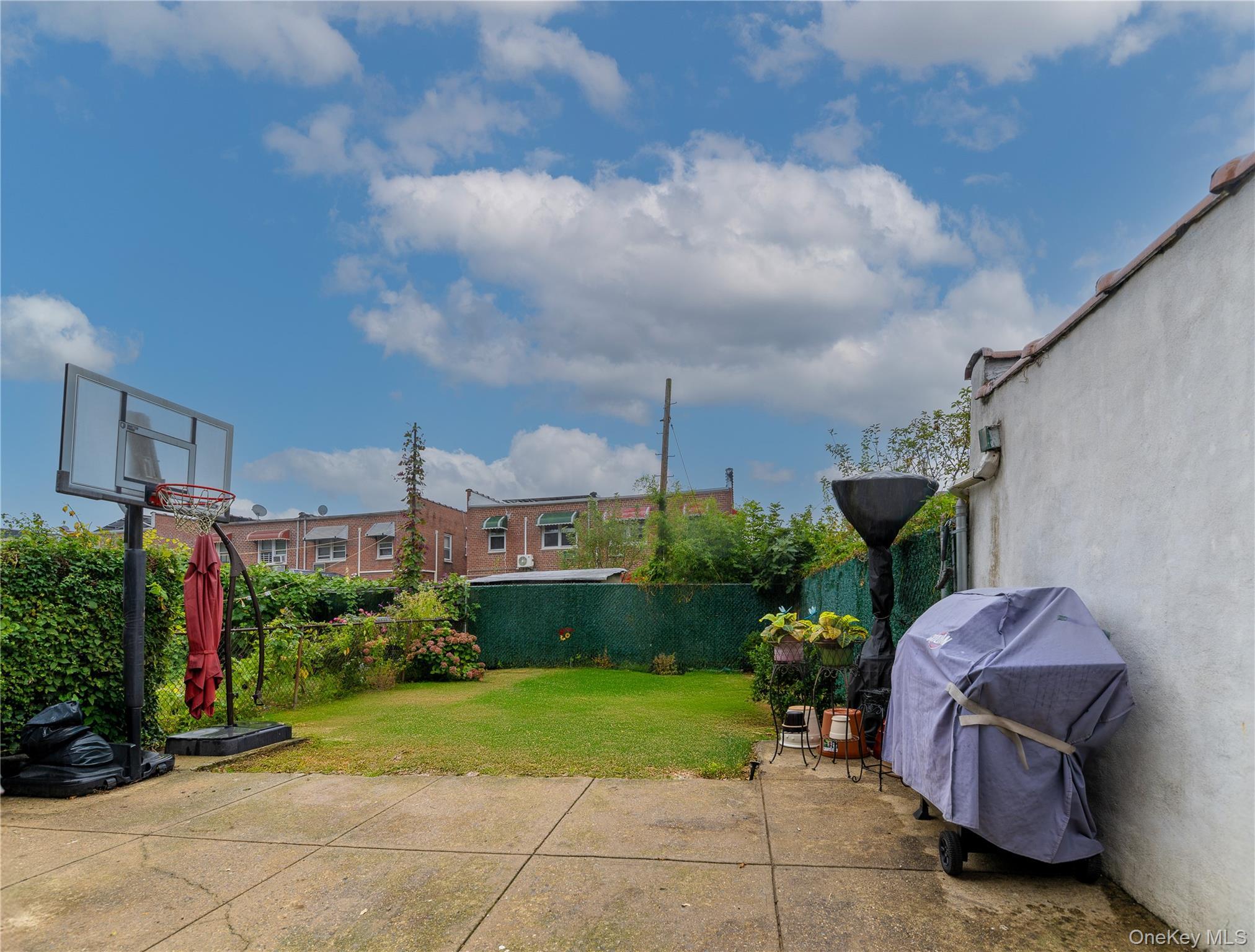 Single Family Young  Bronx, NY 10469, MLS-976169-18