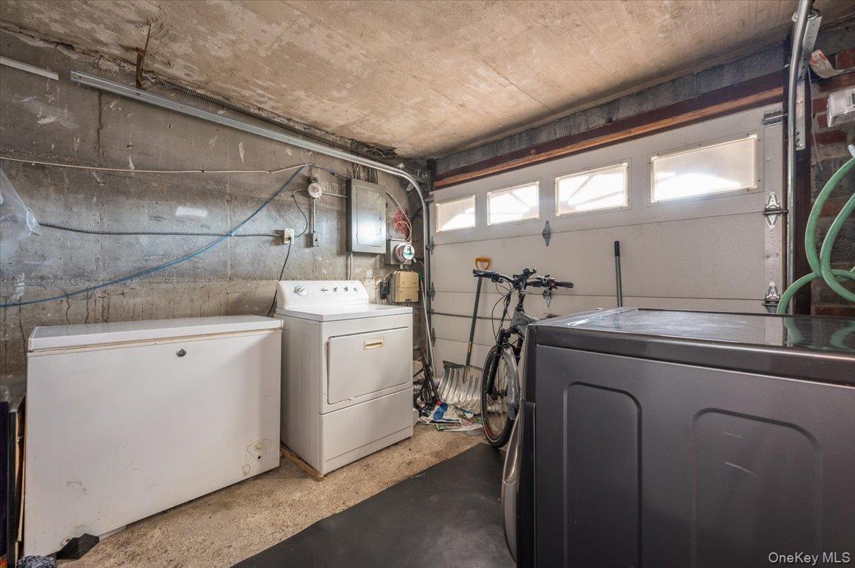 Single Family Eastchester  Bronx, NY 10469, MLS-976172-16