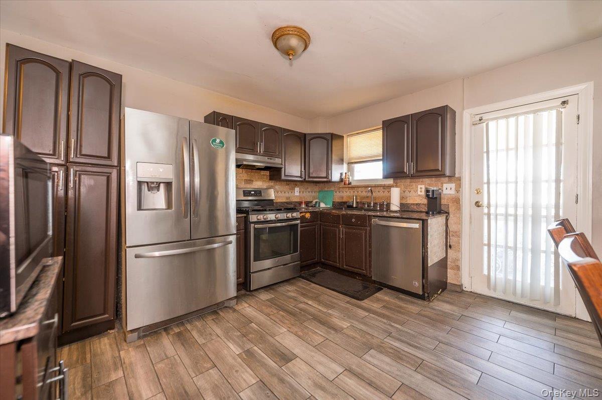 Single Family Eastchester  Bronx, NY 10469, MLS-976172-5