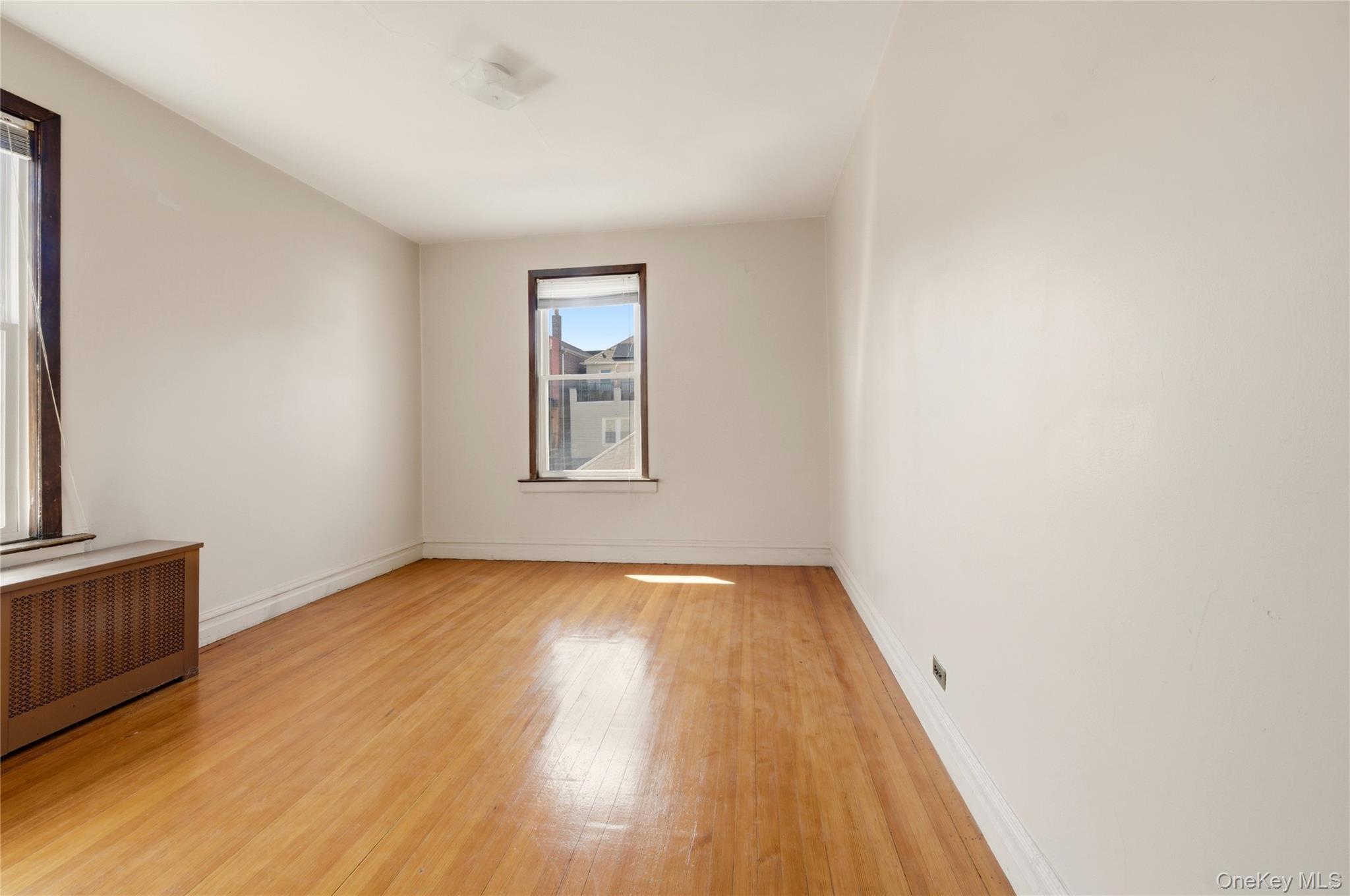 Single Family Bogart  Bronx, NY 10462, MLS-976181-14