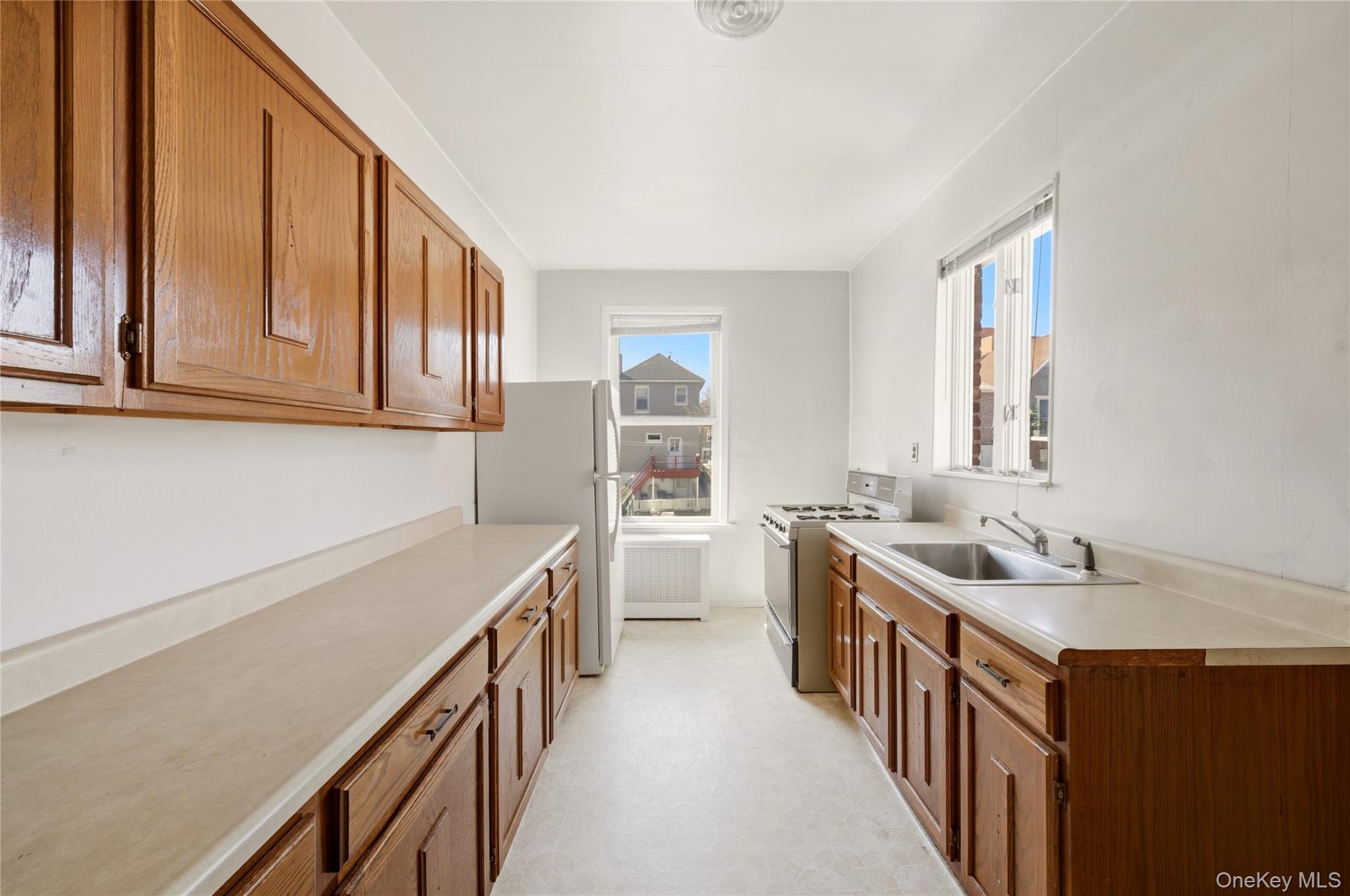 Single Family Bogart  Bronx, NY 10462, MLS-976181-17