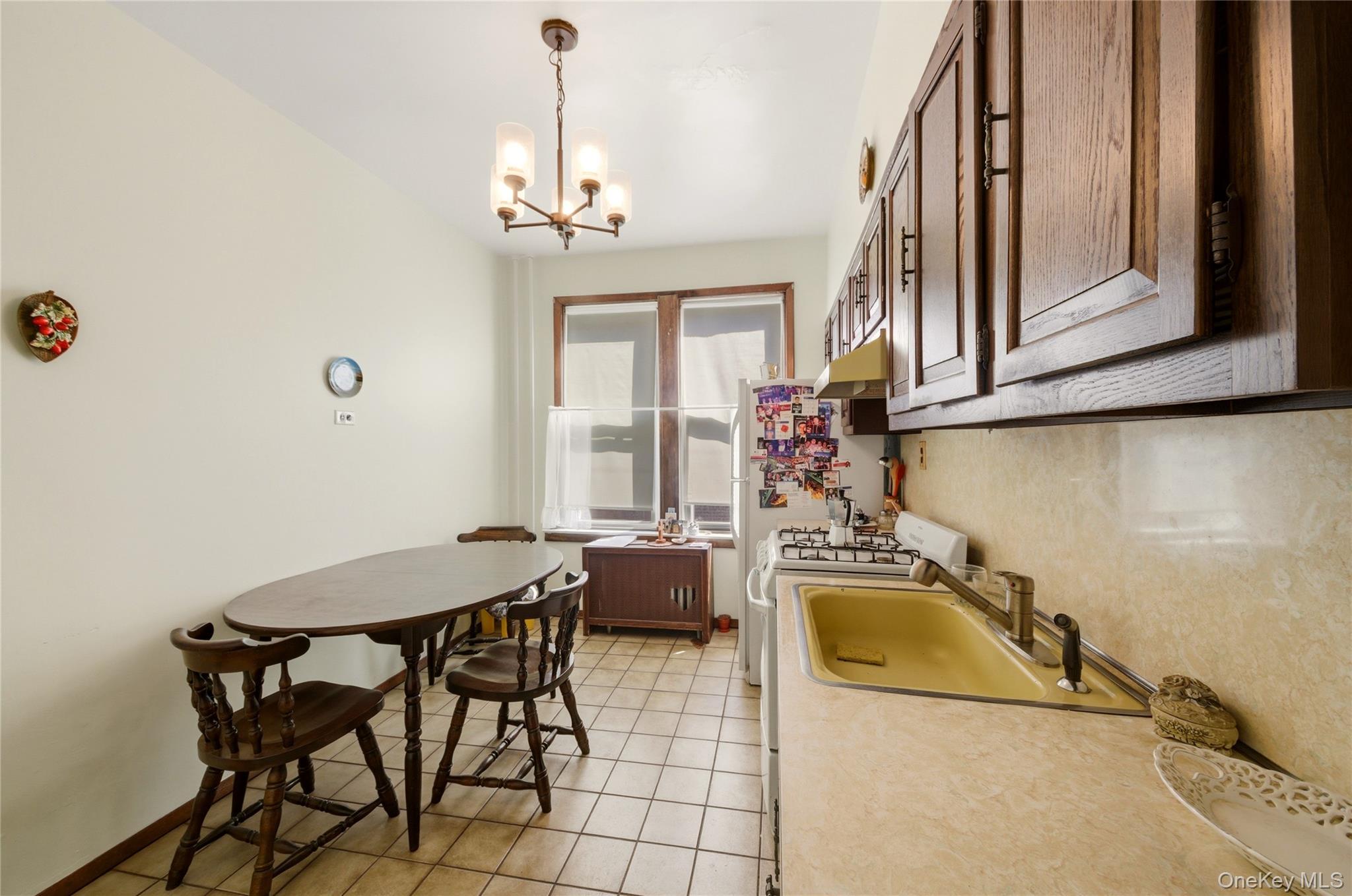 Single Family Bogart  Bronx, NY 10462, MLS-976181-23