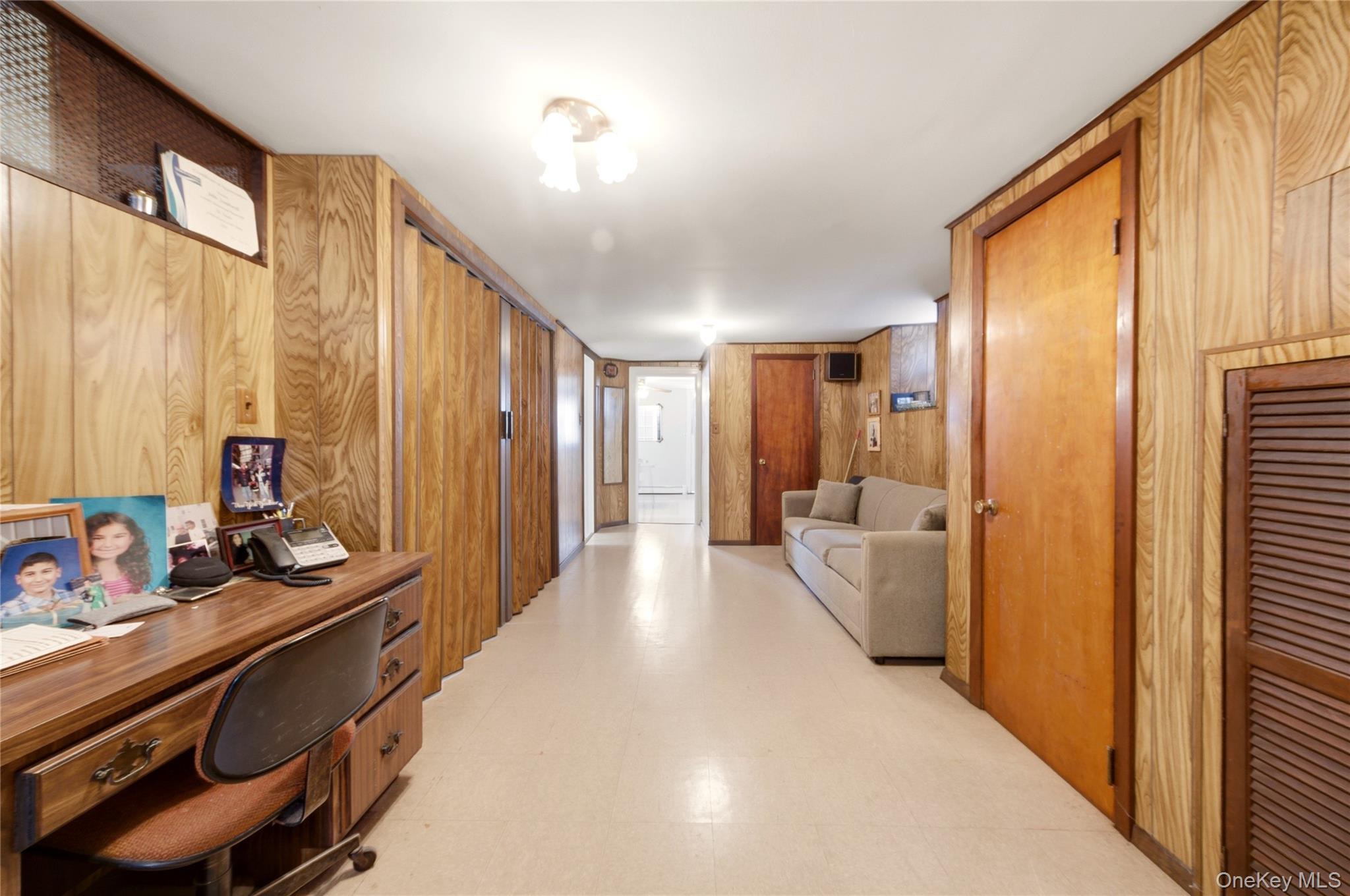 Single Family Bogart  Bronx, NY 10462, MLS-976181-32