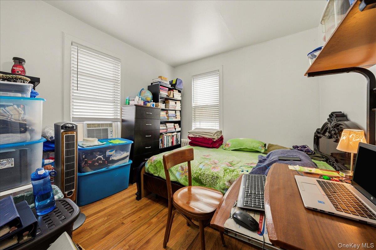 Single Family Glebe Bronx, NY 10462, MLS-976200-30