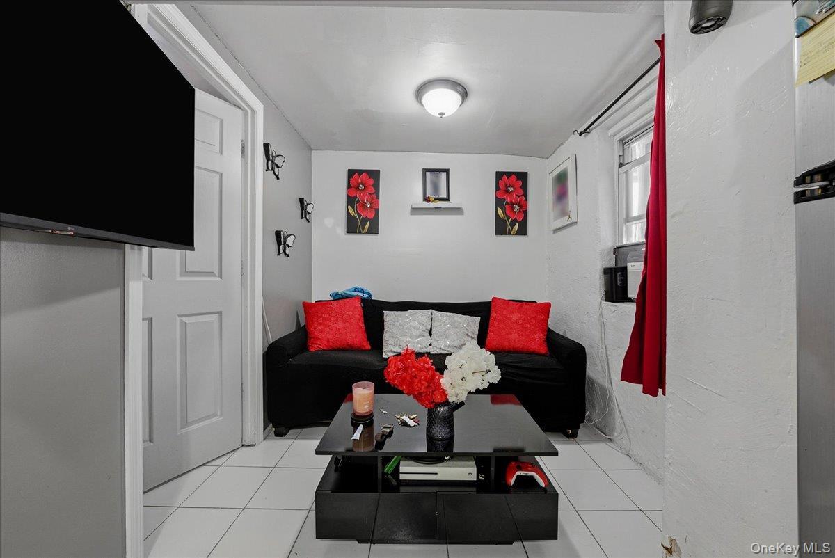 Single Family Glebe Bronx, NY 10462, MLS-976200-36