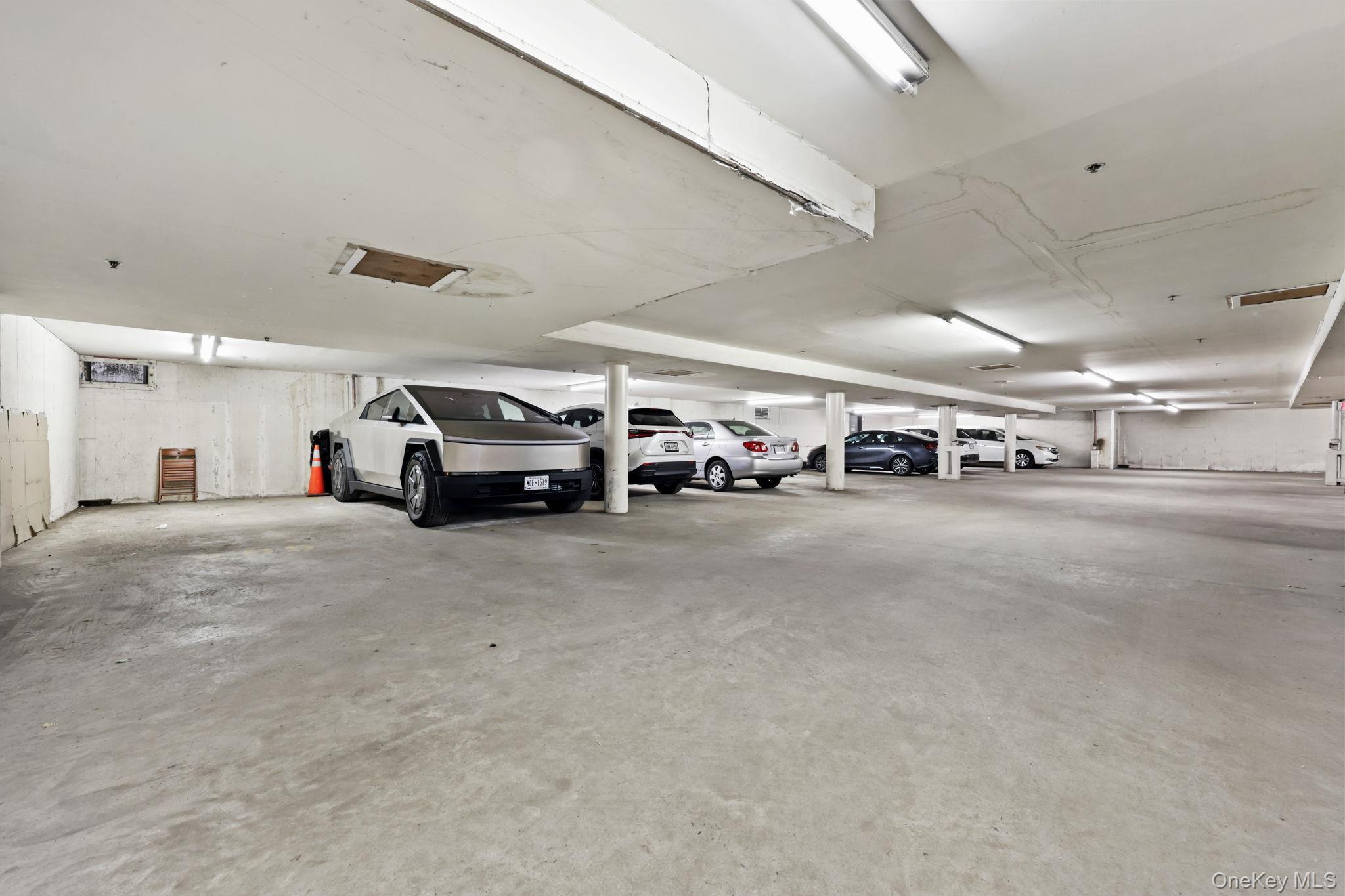 Condo Central Park  Westchester County, NY 10583, MLS-976220-40