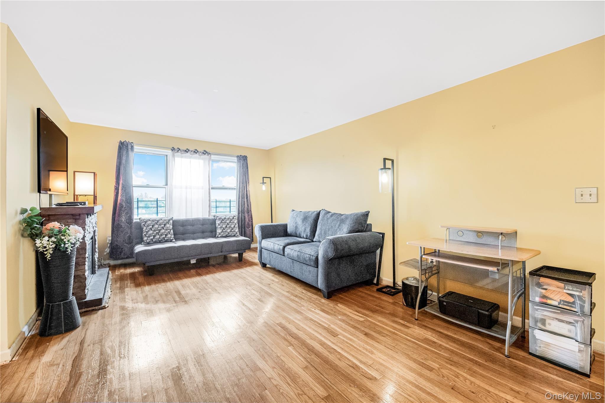 Coop Balint  Westchester County, NY 10710, MLS-976235-3