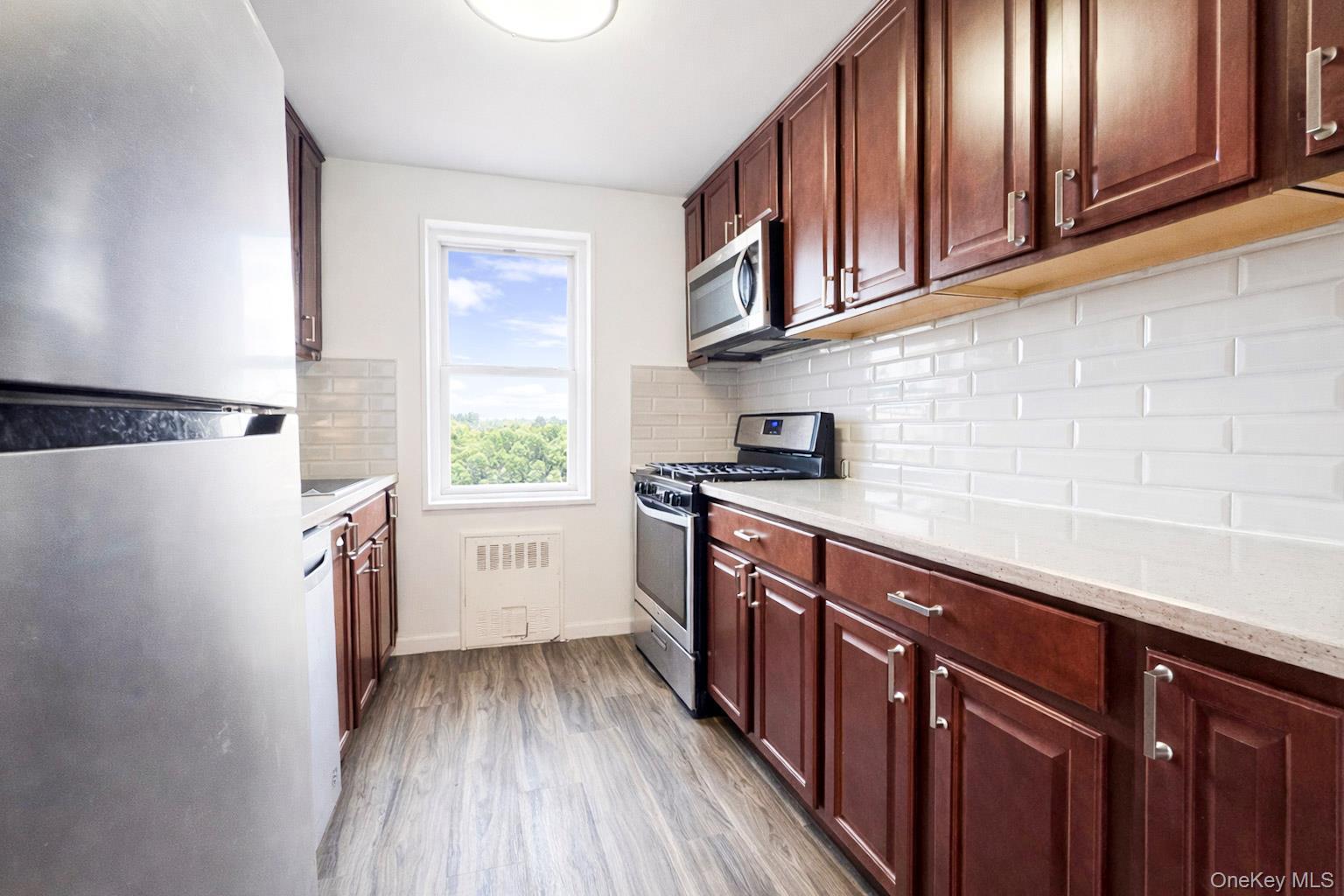 Coop Balint  Westchester County, NY 10710, MLS-976235-5