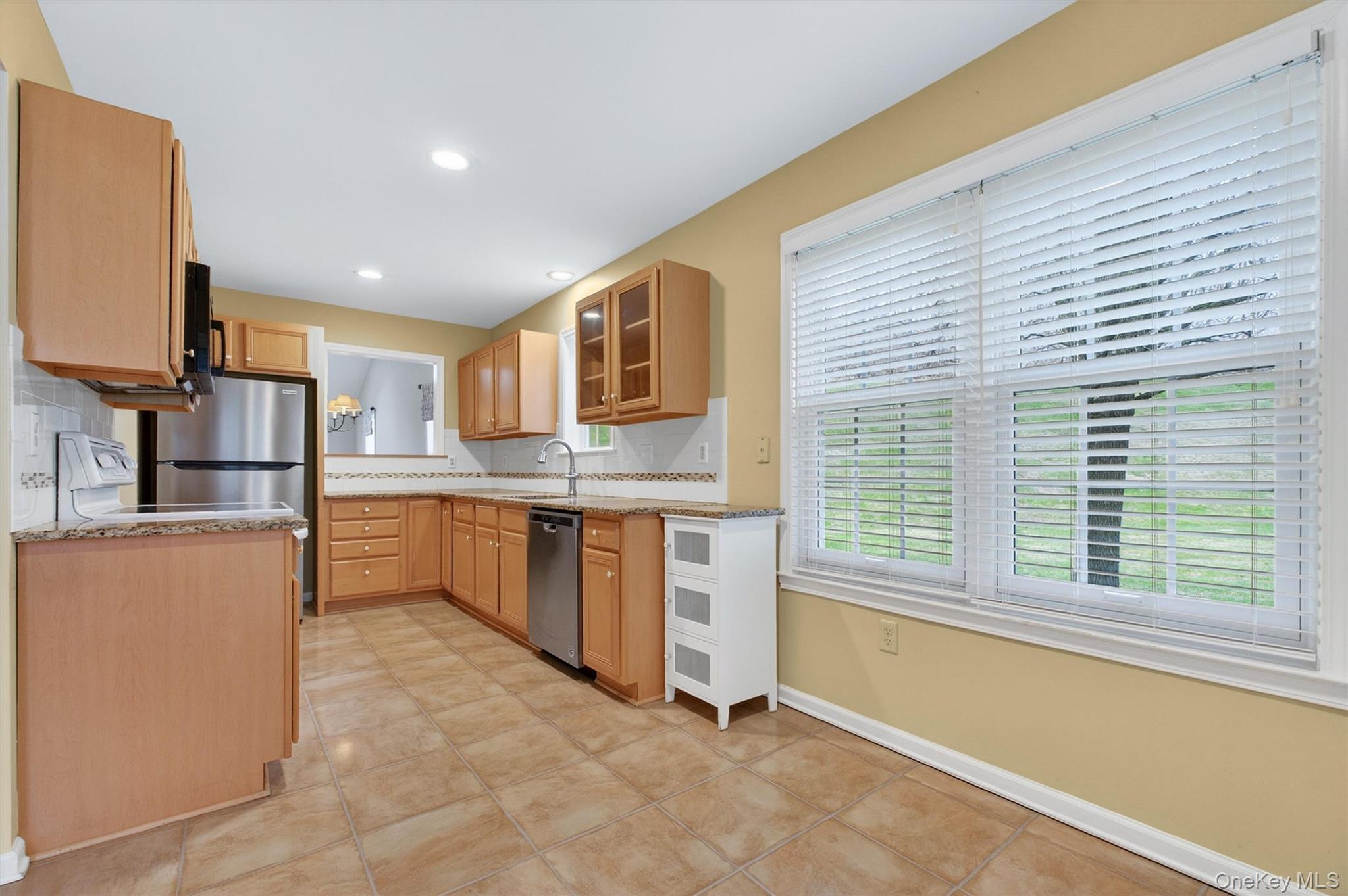 Single Family Tall Tree Dutchess County, NY 12601, MLS-976236-6