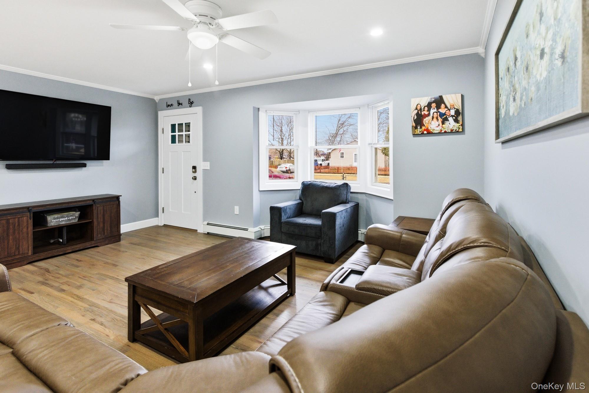 Single Family Macdonald Suffolk County, NY 11713, MLS-976247-7