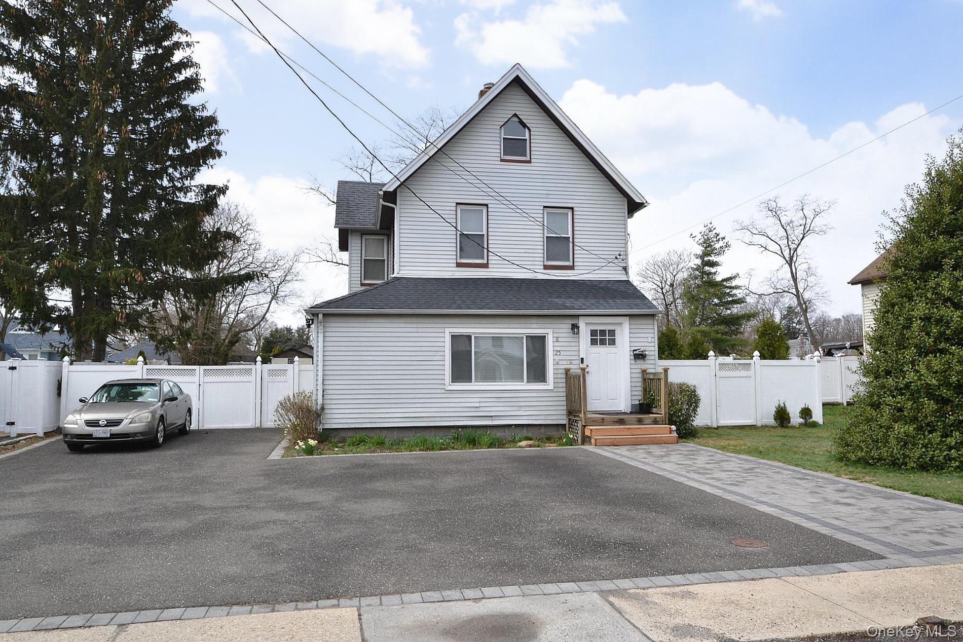 Single Family Hazel  Suffolk County, NY 11722, MLS-976253-2