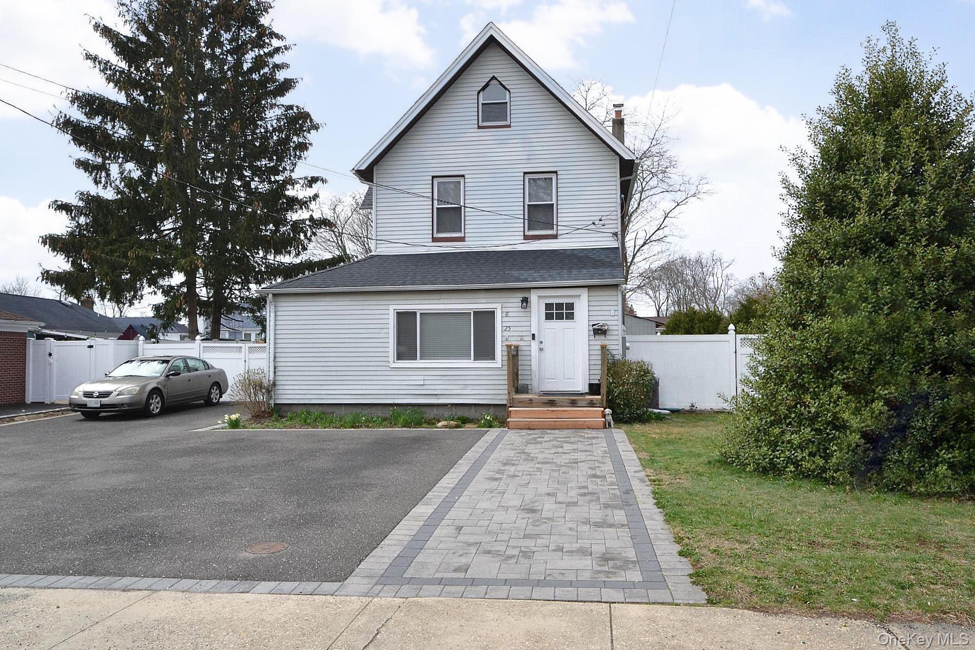 Single Family Hazel  Suffolk County, NY 11722, MLS-976253-3