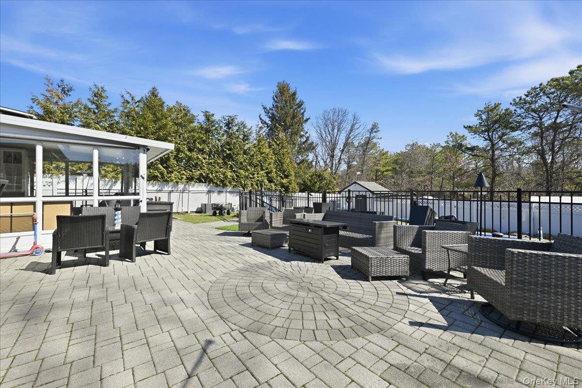 Single Family Sipp  Suffolk County, NY 11763, MLS-976284-24