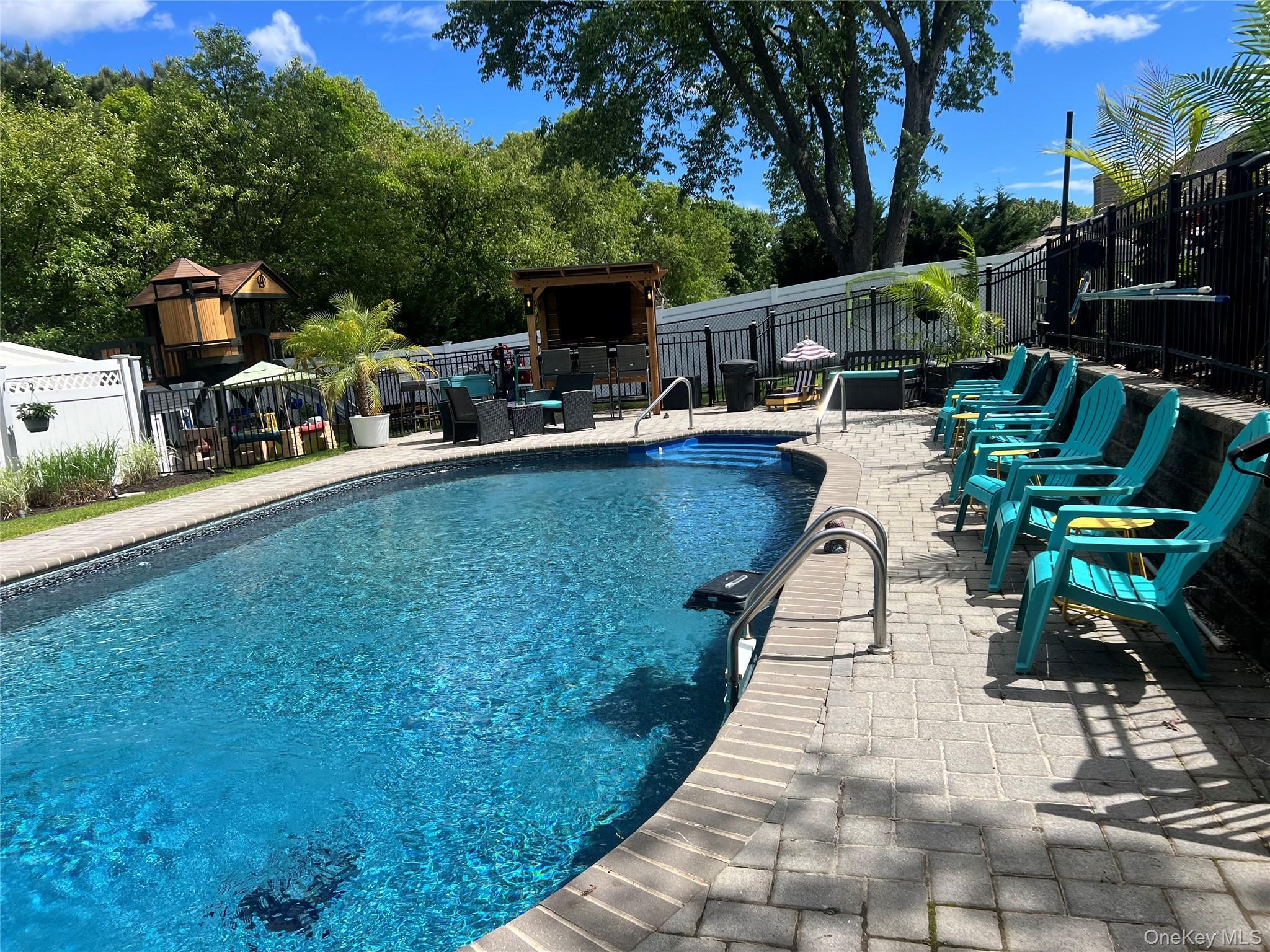 Single Family Sipp  Suffolk County, NY 11763, MLS-976284-34