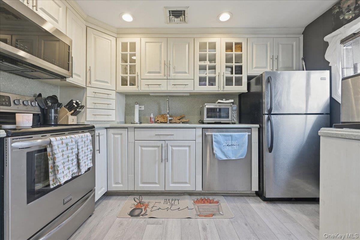 Single Family Sipp  Suffolk County, NY 11763, MLS-976284-8