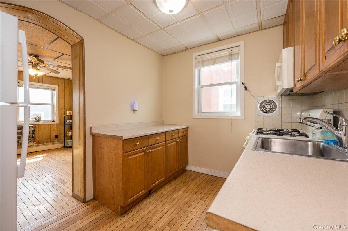 Single Family Miles Bronx, NY 10465, MLS-976285-10