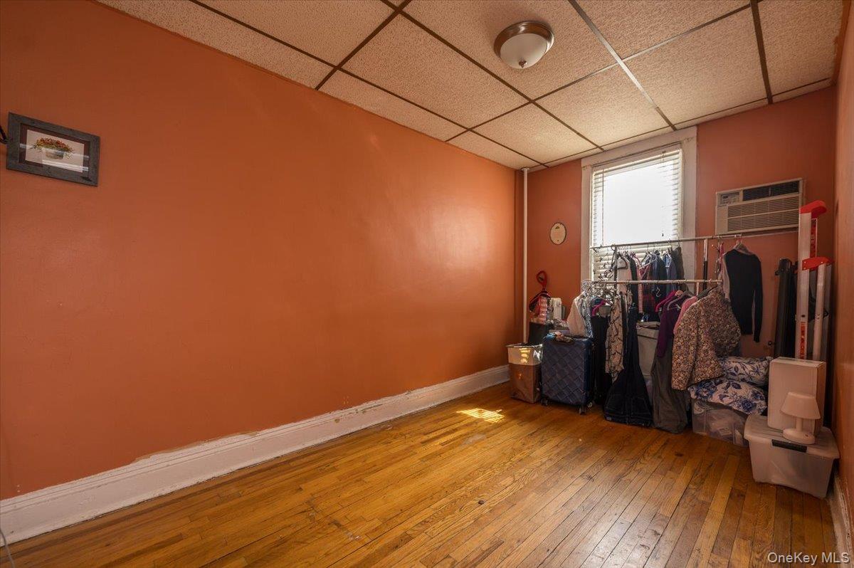 Single Family Miles Bronx, NY 10465, MLS-976285-6