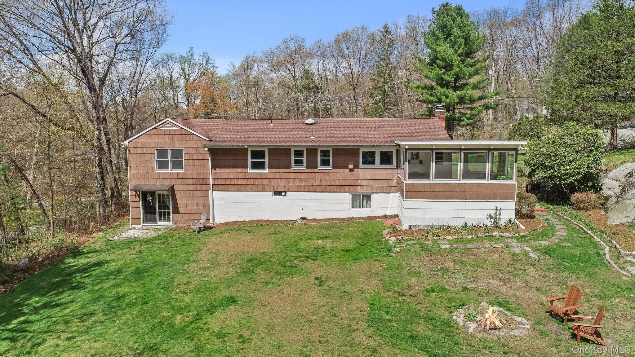 Single Family Glen  Westchester County, NY 10590, MLS-976294-20