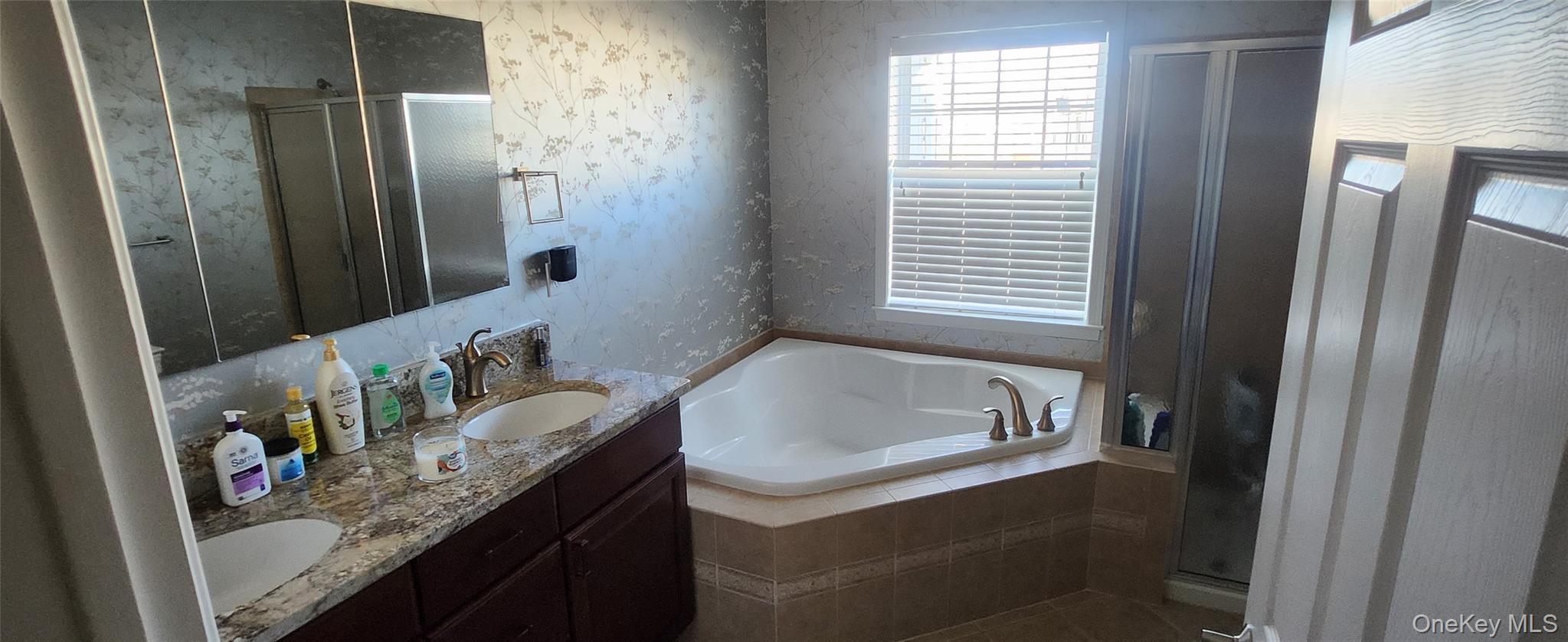 Condo Regency  Dutchess County, NY 12524, MLS-976313-23