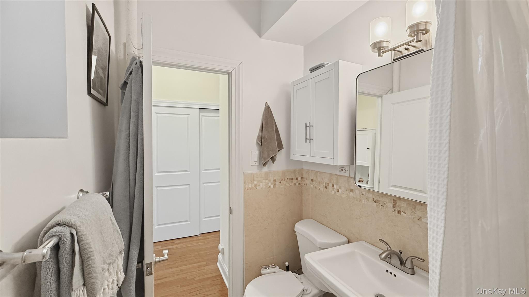 Apartment Broadway  Manhattan, NY 10040, MLS-976362-13