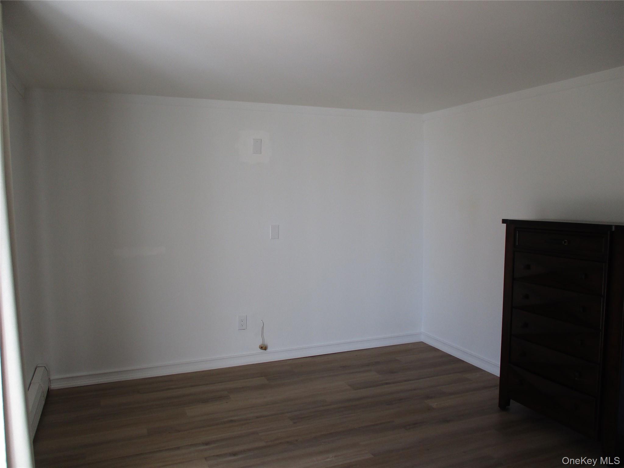 Single Family Split Cedar  Suffolk County, NY 11749, MLS-976368-14