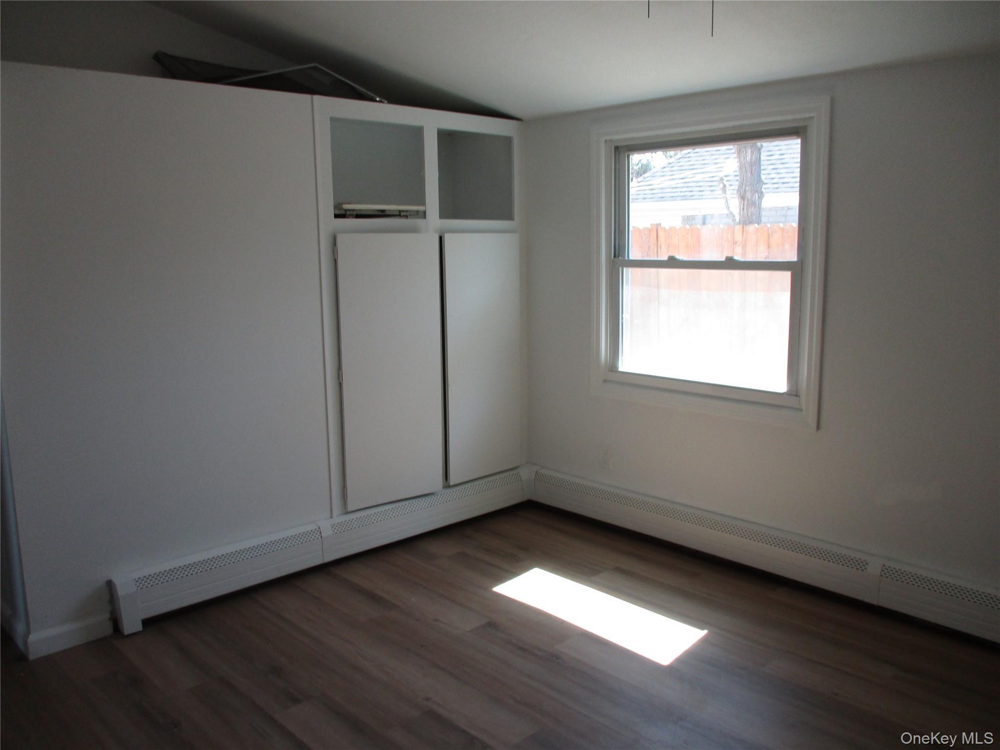 Single Family Split Cedar  Suffolk County, NY 11749, MLS-976368-21