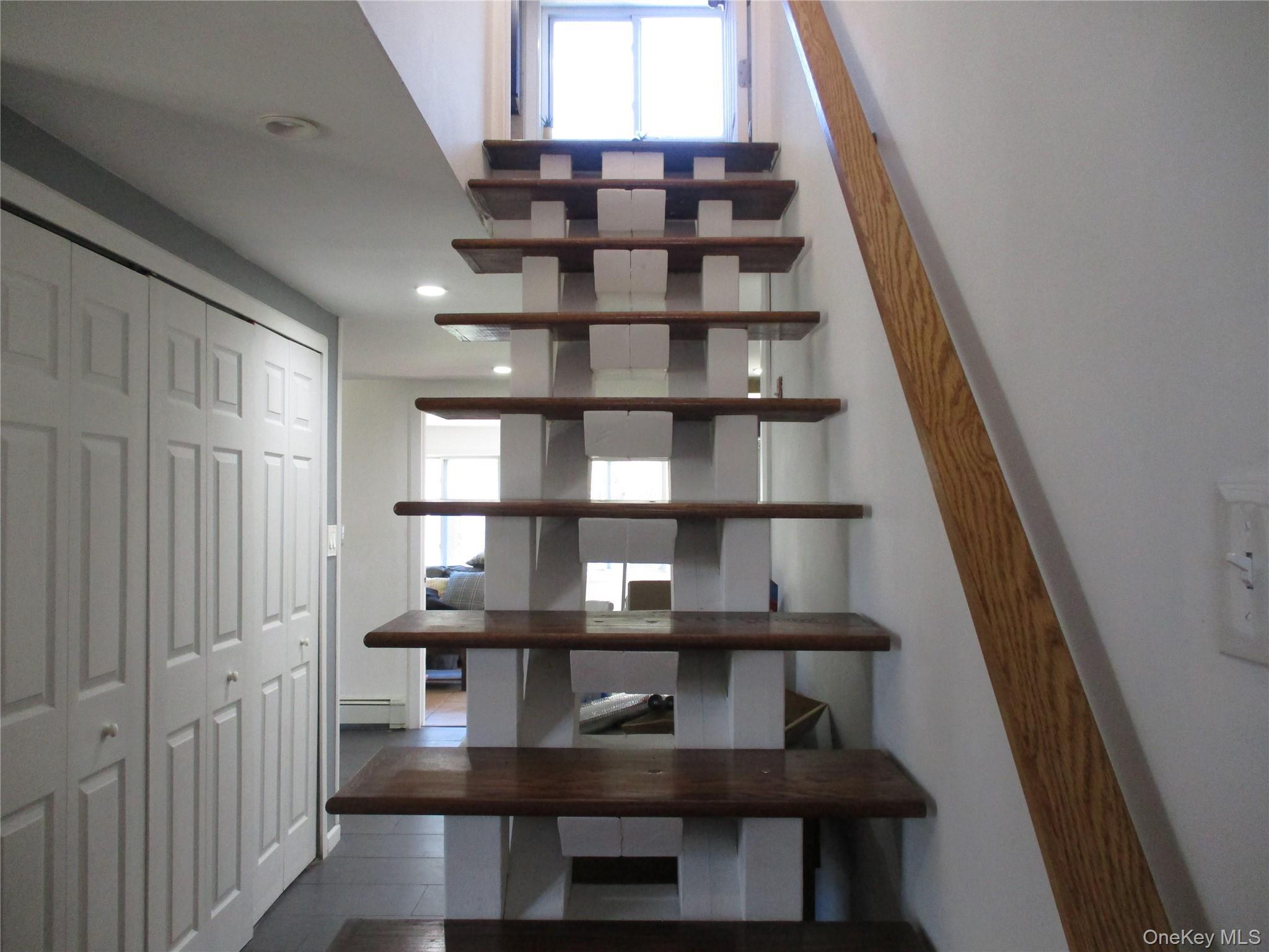 Single Family Split Cedar  Suffolk County, NY 11749, MLS-976368-25