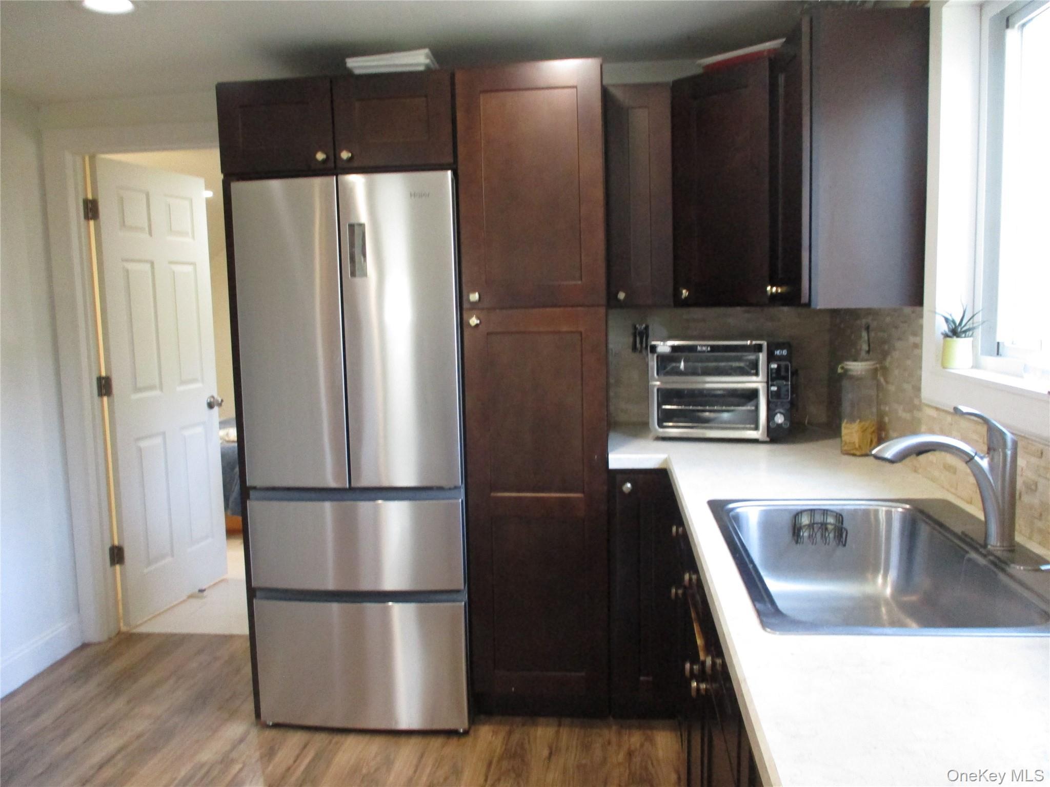 Single Family Split Cedar  Suffolk County, NY 11749, MLS-976368-31