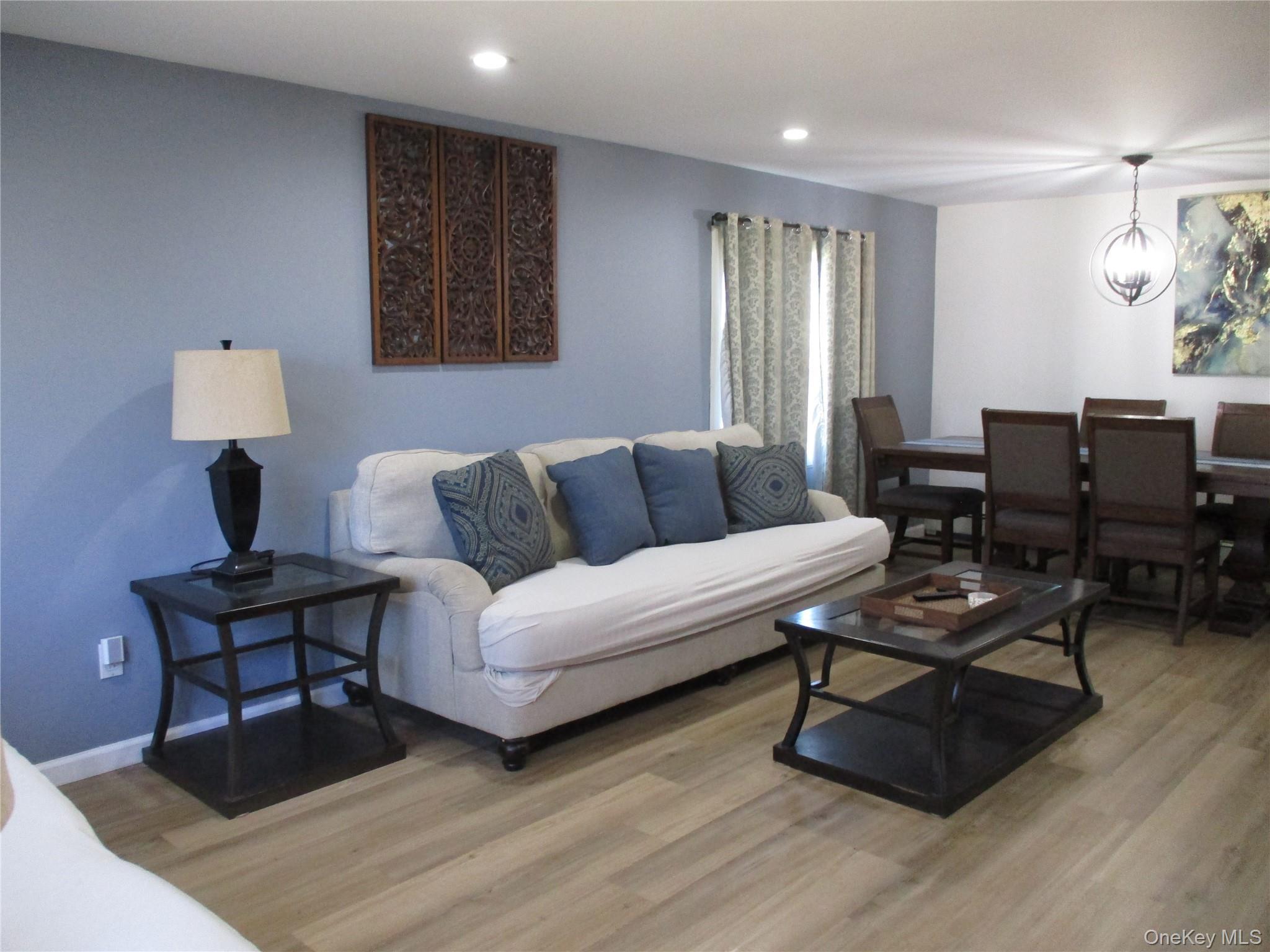 Single Family Split Cedar  Suffolk County, NY 11749, MLS-976368-5