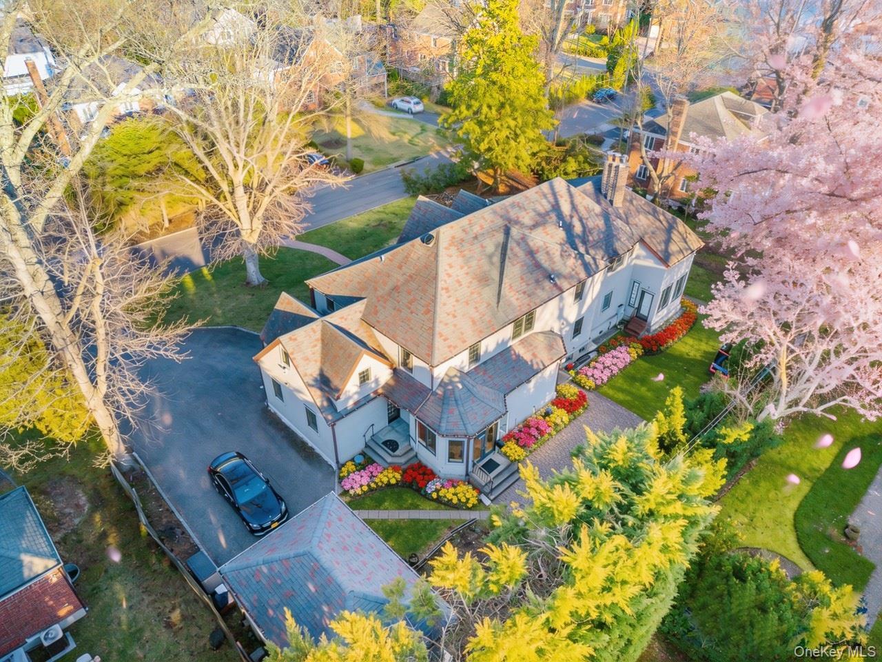 Single Family Robin Way  Nassau County, NY 11021, MLS-976382-14