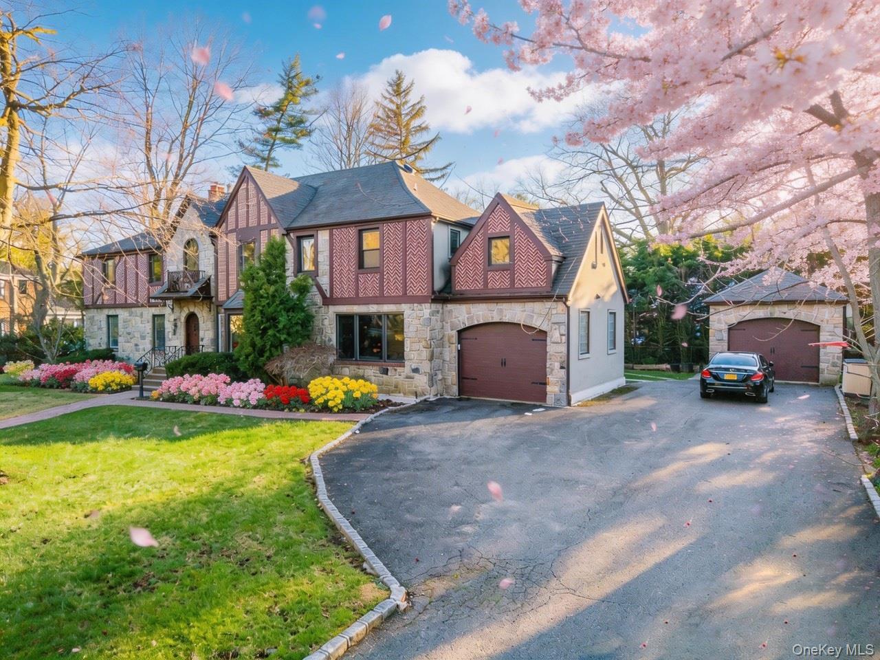 Single Family Robin Way  Nassau County, NY 11021, MLS-976382-3