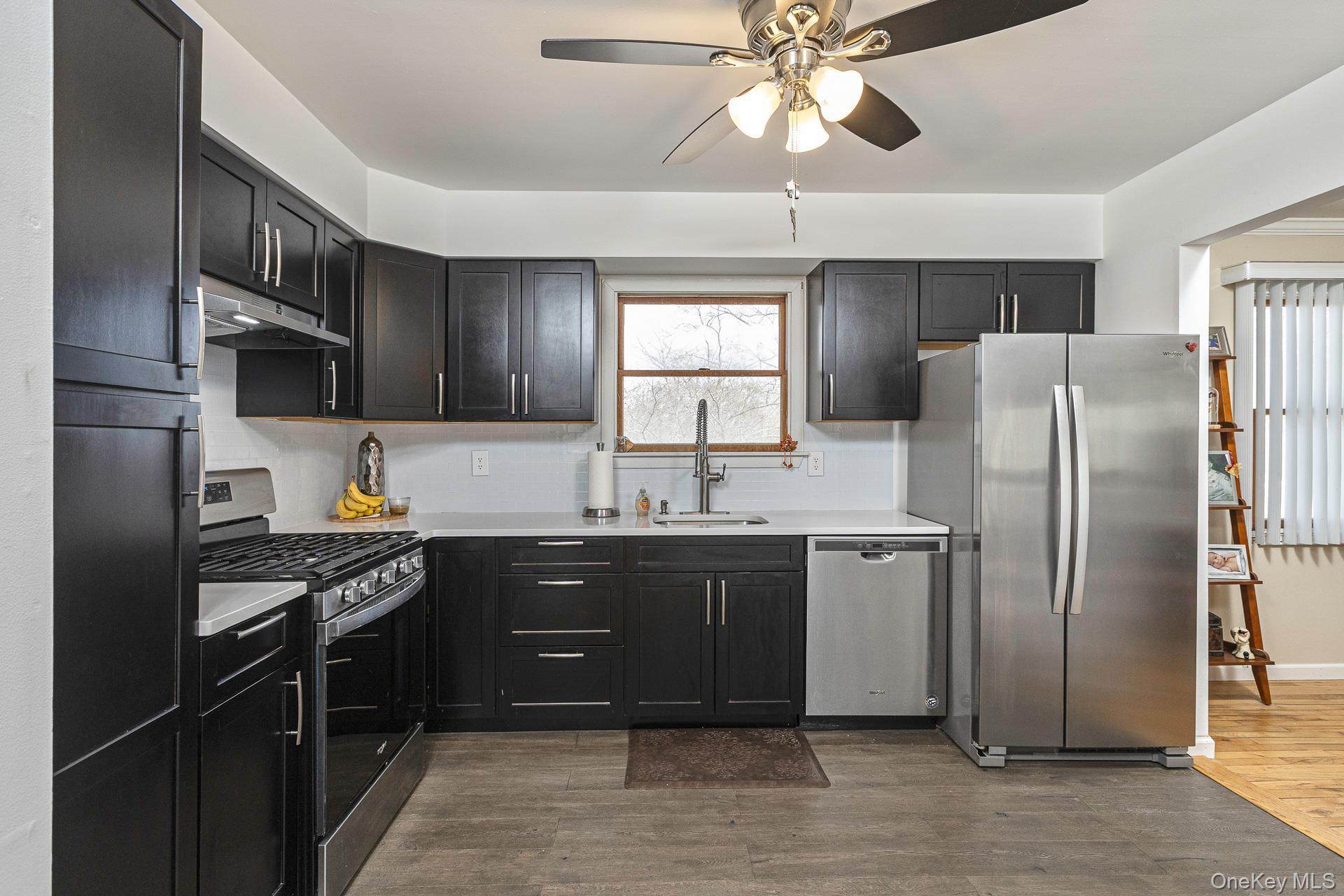 Single Family Hawthorne  Suffolk County, NY 11950, MLS-976385-2