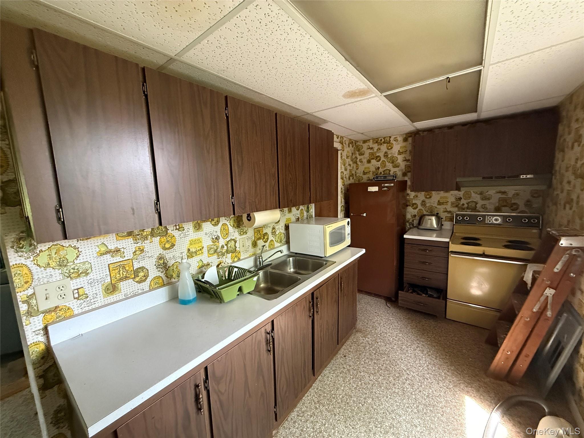 Single Family Lake  Sullivan County, NY 12768, MLS-976418-11