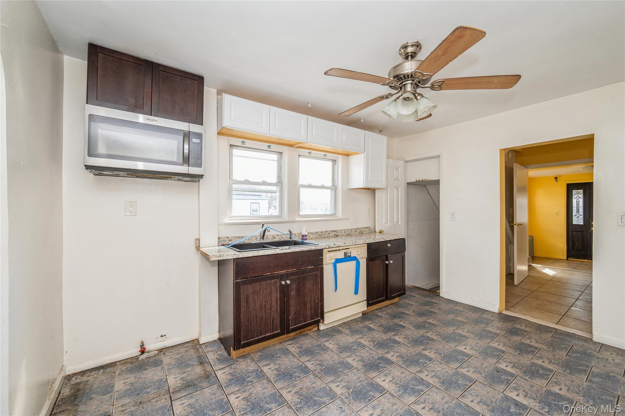 Single Family Church Nassau County, NY 11510, MLS-976432-13