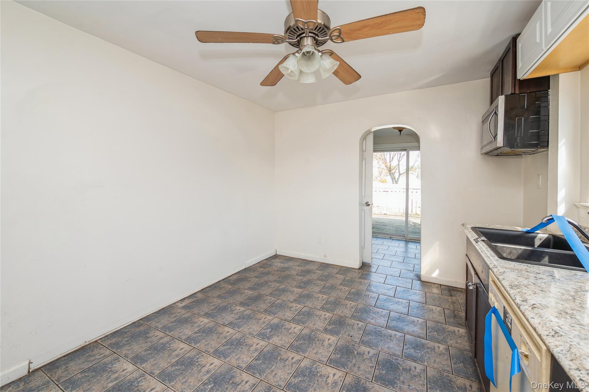 Single Family Church Nassau County, NY 11510, MLS-976432-15