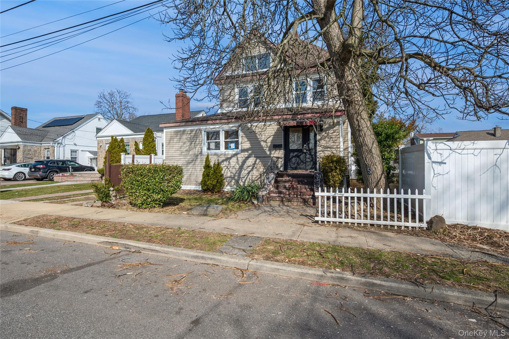 Single Family Church Nassau County, NY 11510, MLS-976432-2