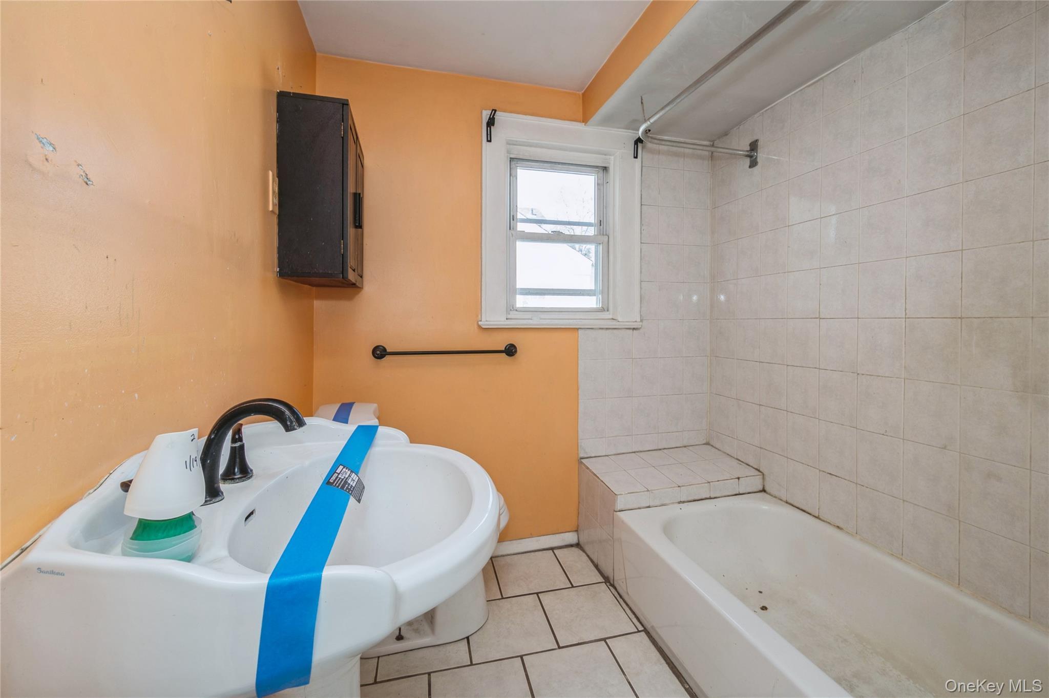 Single Family Church Nassau County, NY 11510, MLS-976432-25