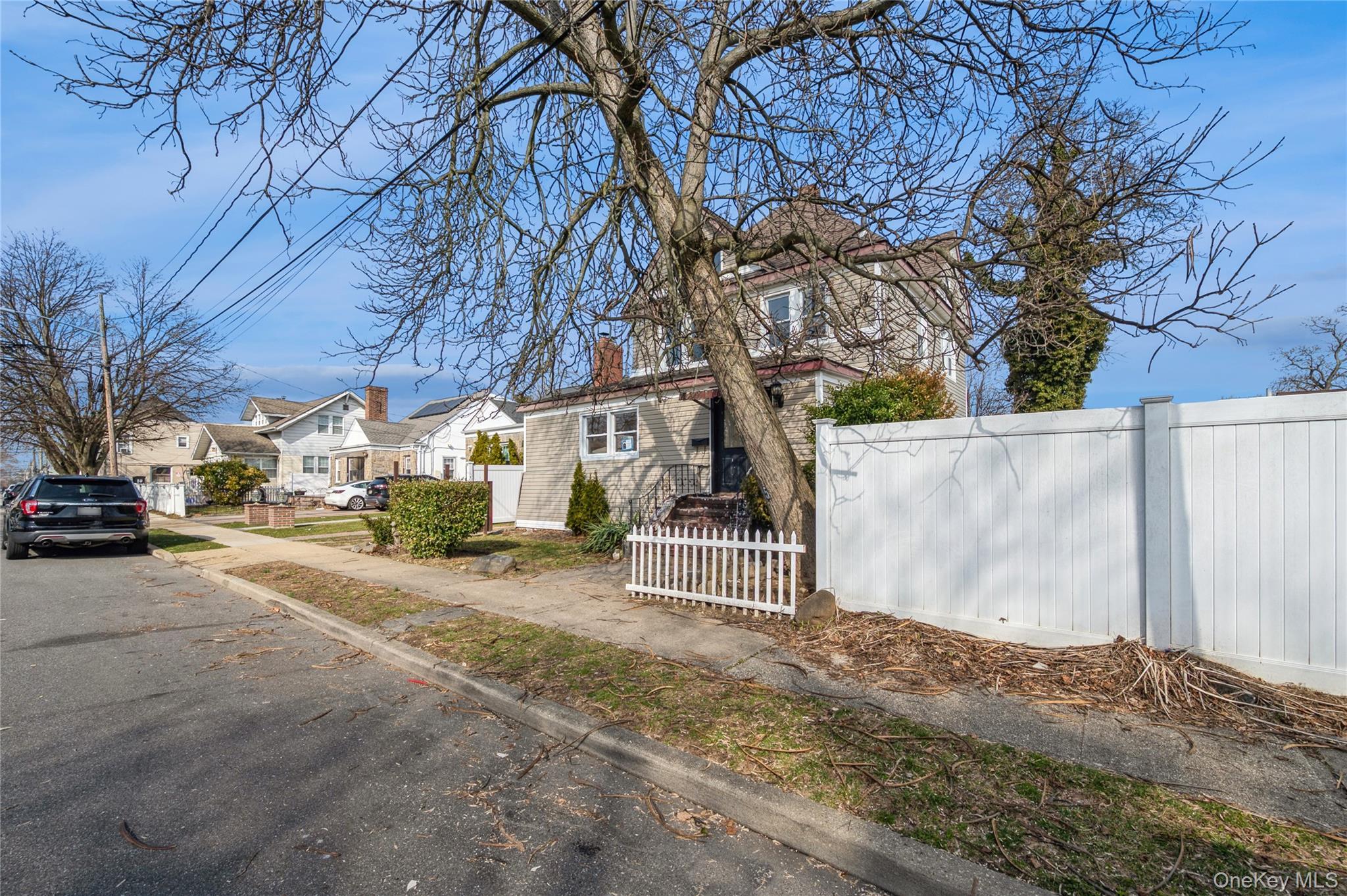 Single Family Church Nassau County, NY 11510, MLS-976432-4