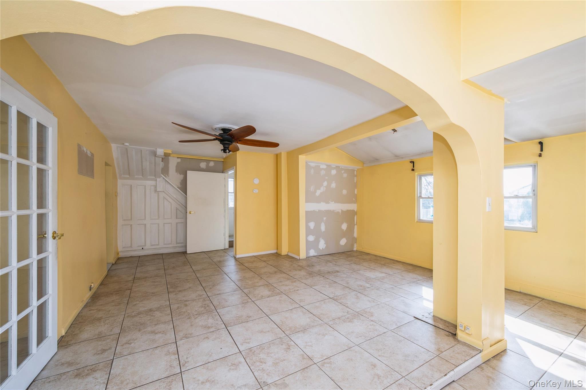 Single Family Church Nassau County, NY 11510, MLS-976432-7