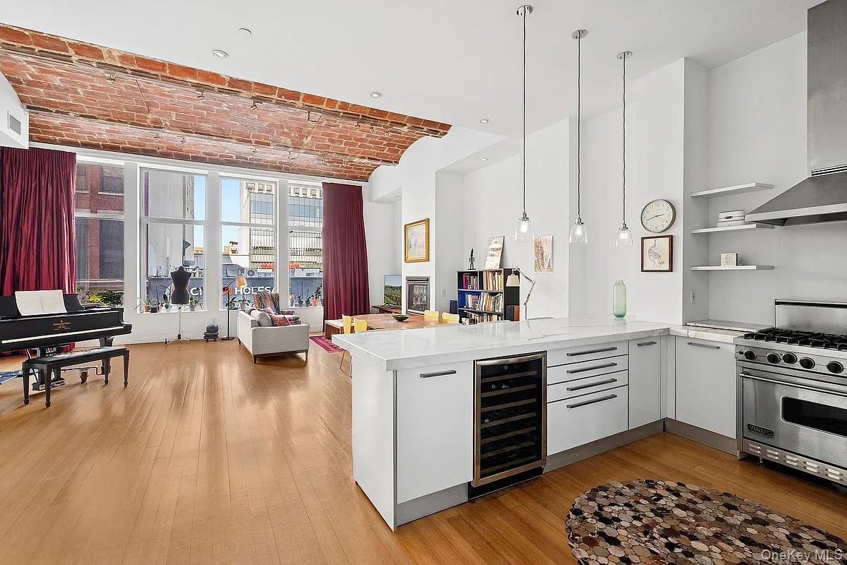 Condo 124th  Manhattan, NY 10027, MLS-976433-3