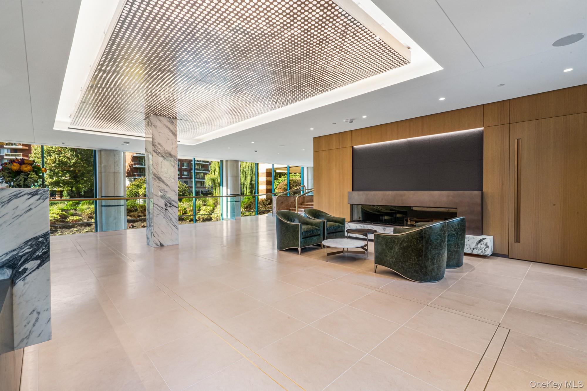 Condo Cherry Valley  Nassau County, NY 11530, MLS-976451-6