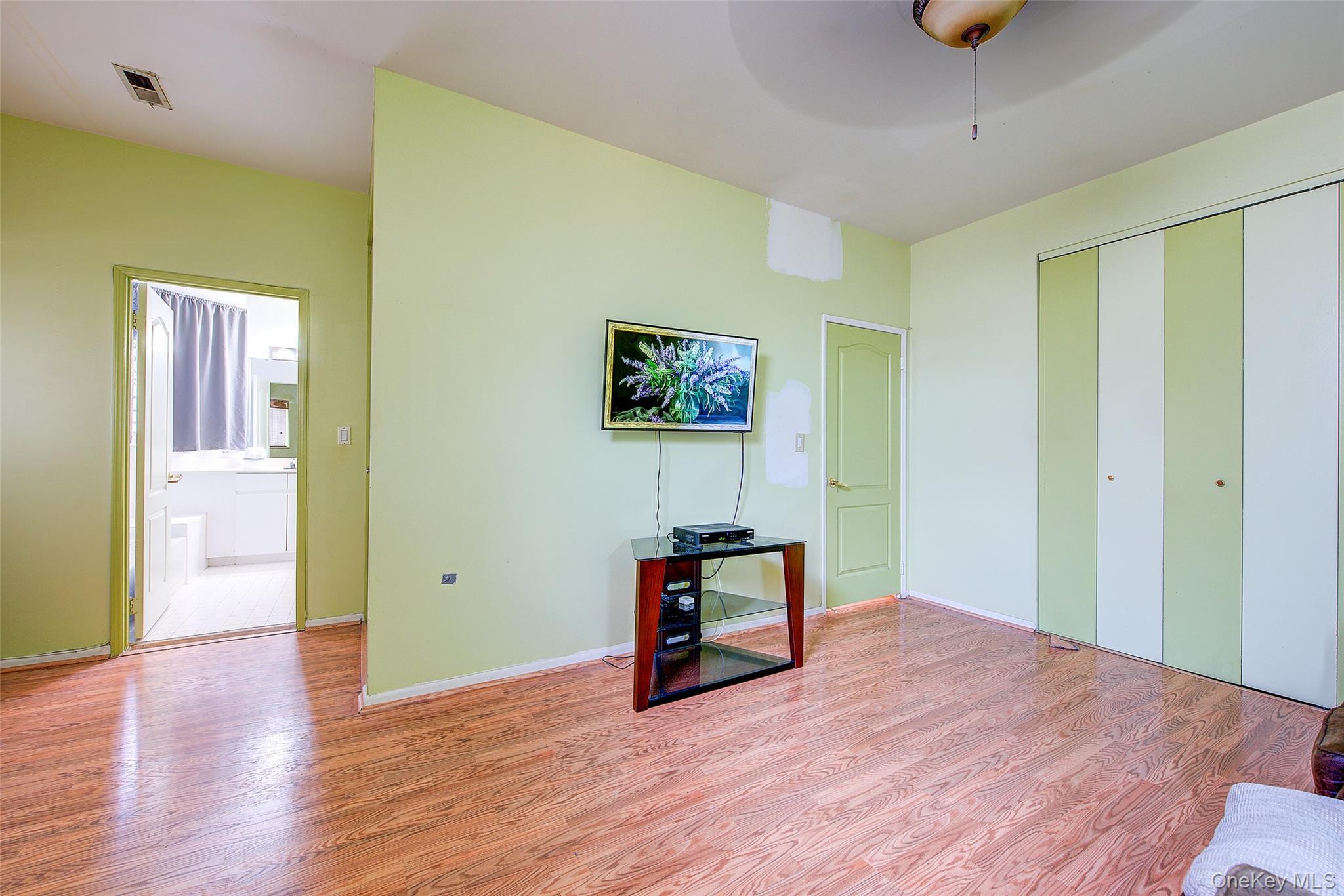 Condo Louisiana  Brooklyn, NY 11239, MLS-976453-23