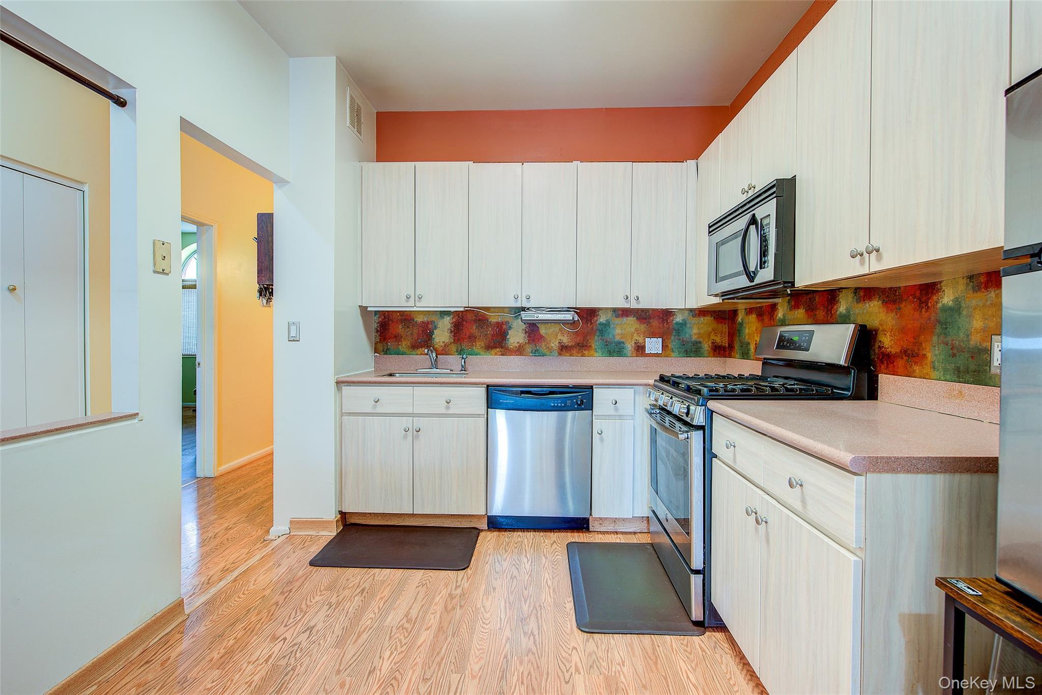 Condo Louisiana  Brooklyn, NY 11239, MLS-976453-8