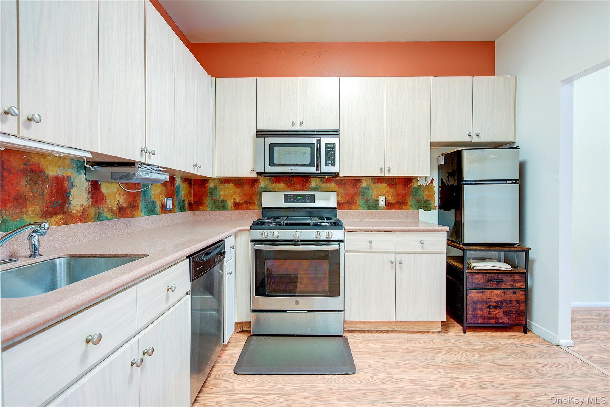 Condo Louisiana  Brooklyn, NY 11239, MLS-976453-9