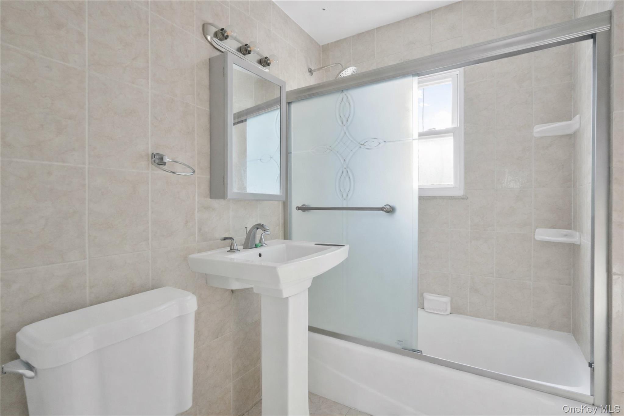 Single Family 71st  Queens, NY 11367, MLS-976477-18