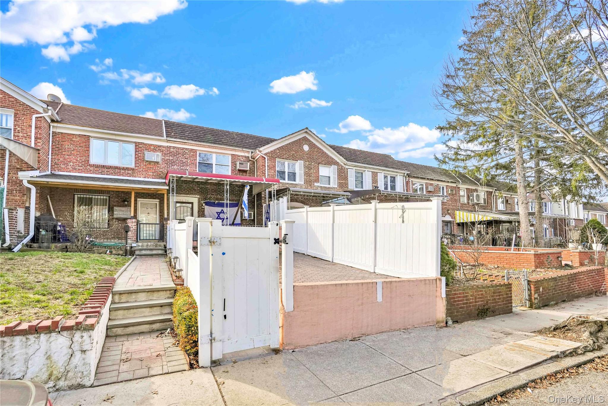 Single Family 71st  Queens, NY 11367, MLS-976477-2
