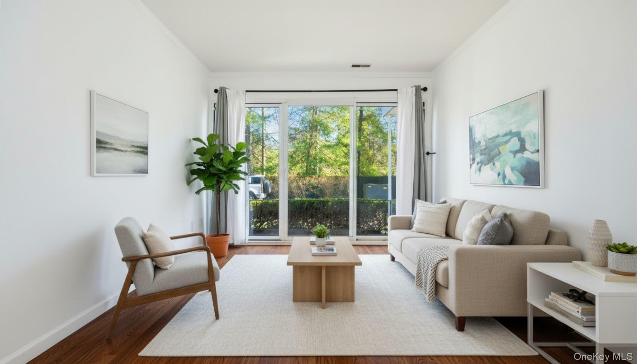 Condo Fox Glen  Westchester County, NY 10530, MLS-976489-20