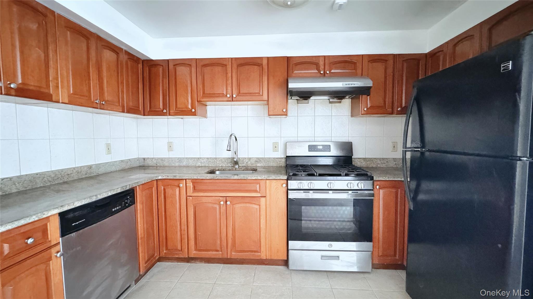 Condo Grand Central  Queens, NY 11375, MLS-976505-5